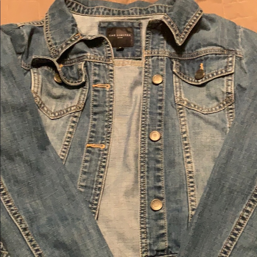 Medium The Limited jean Jacket EUC